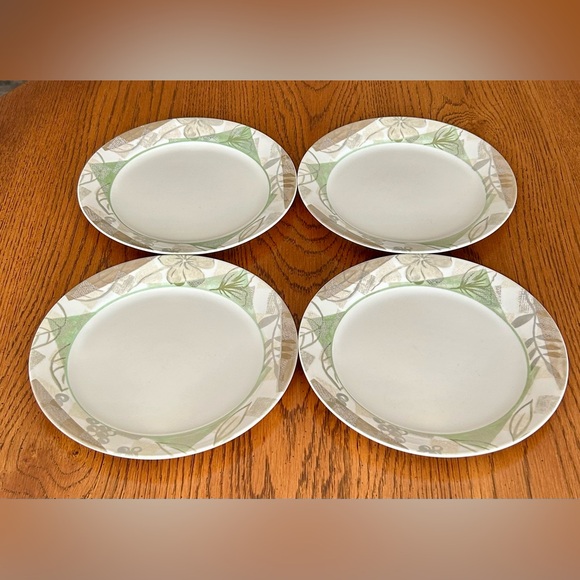 Corelle Other - SET OF 4 CORELLE TEXTURED LEAVES LUNCHEON LUNCH PLATES 9"